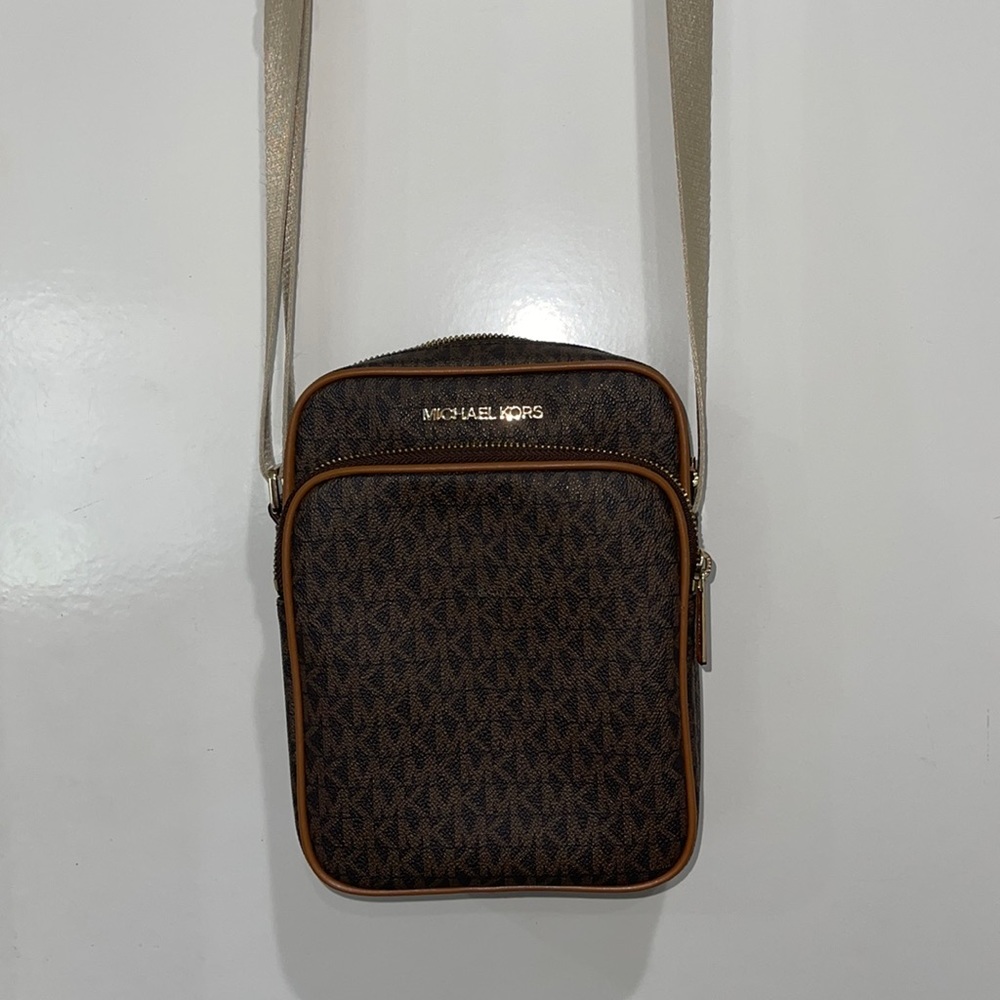 MICHAEL KORS Jet set travel flight Crossbody bag